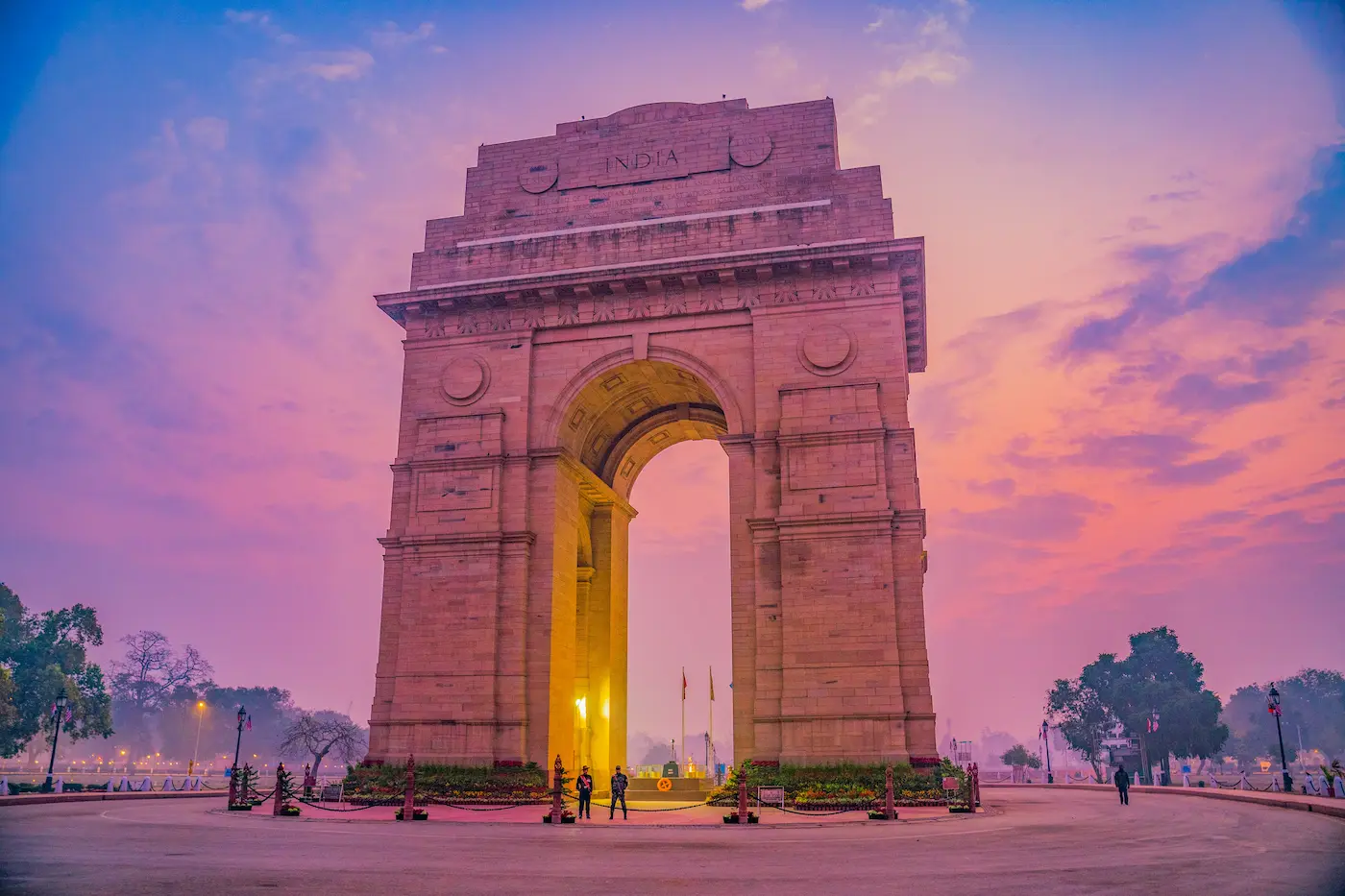 Chandigarh to Delhi airport taxi